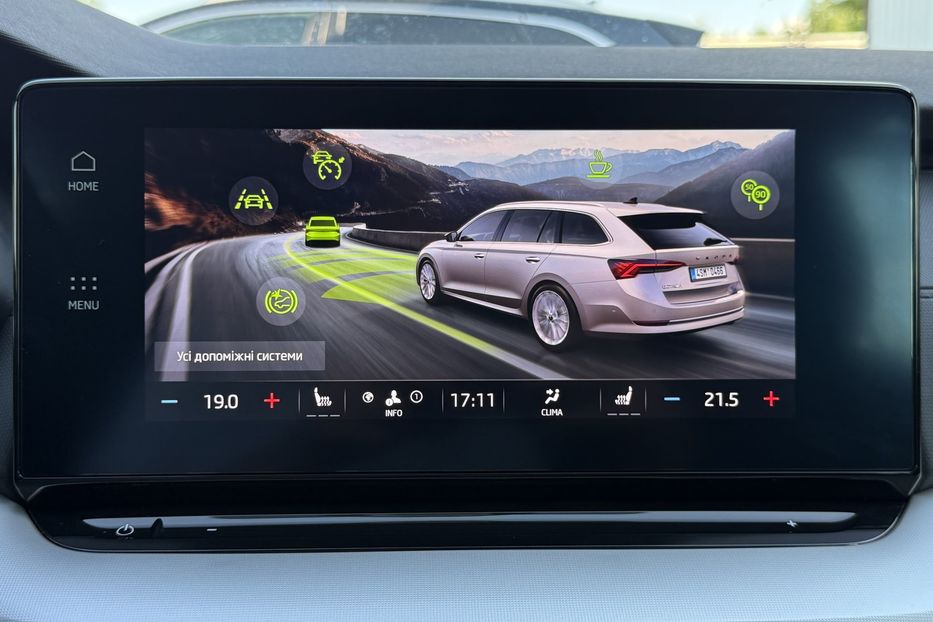 Продам Skoda Octavia А8 2.0TDI 150кс МАСАЖ, FUL LED 2023 года в Львове