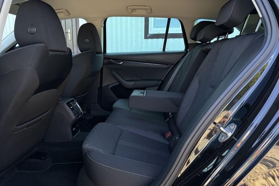 Продам Skoda Octavia А8 2.0TDI 150кс МАСАЖ, FUL LED 2023 года в Львове