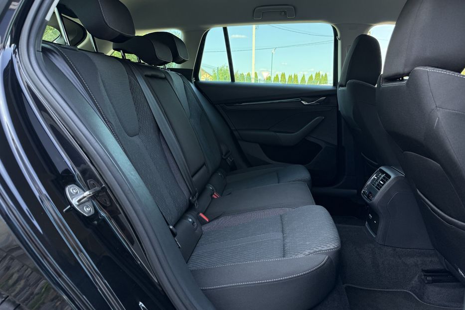 Продам Skoda Octavia А8 2.0TDI 150кс МАСАЖ, FUL LED 2023 года в Львове