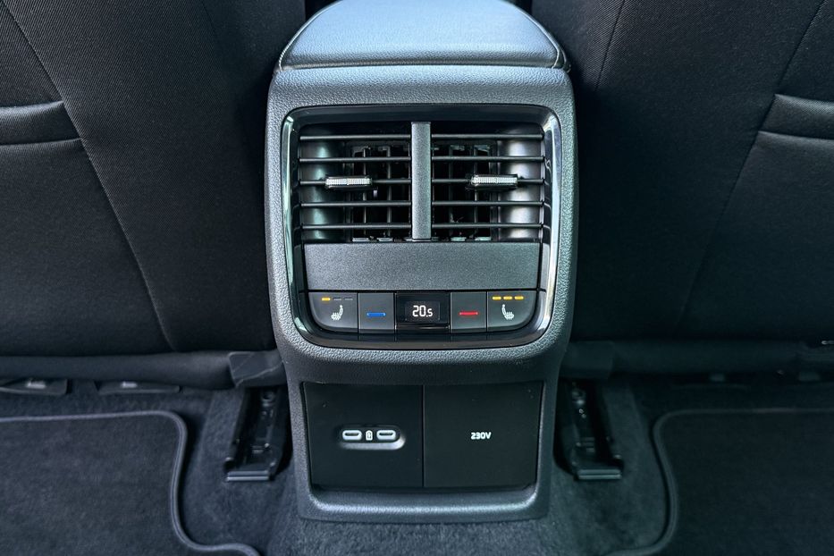 Продам Skoda Octavia А8 2.0TDI 150кс МАСАЖ, FUL LED 2023 года в Львове
