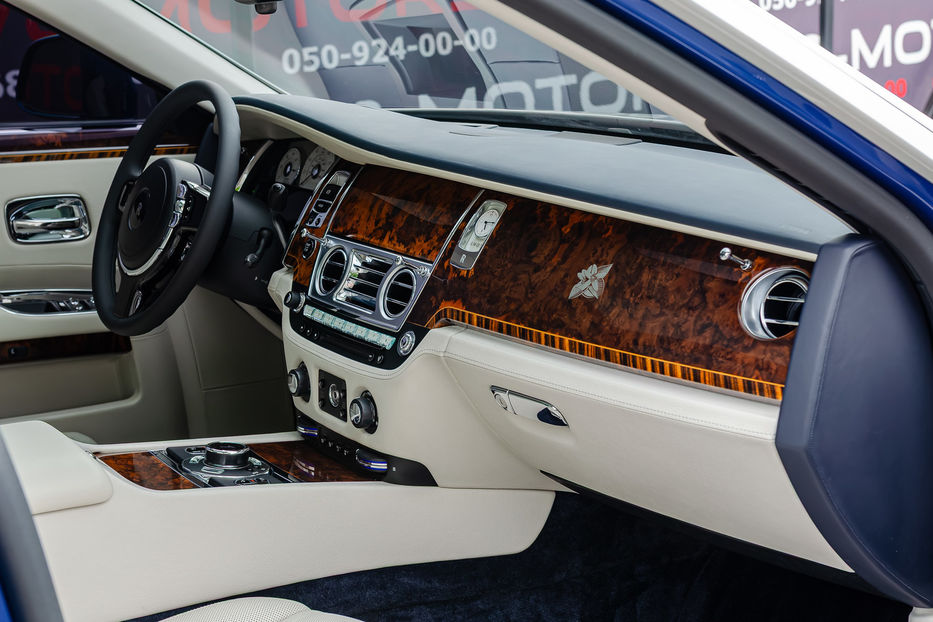 Продам Rolls-Royce Ghost 2015 года в Киеве