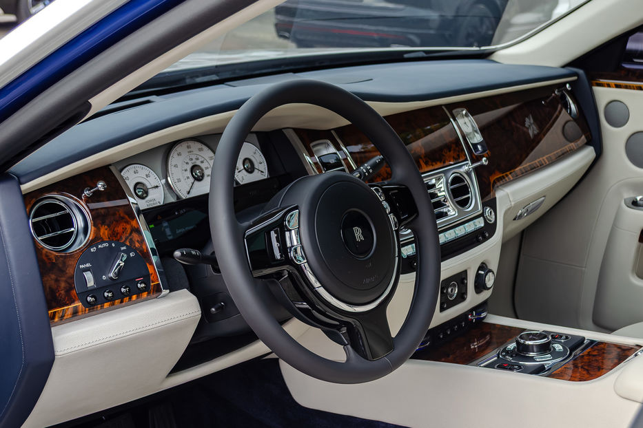Продам Rolls-Royce Ghost 2015 года в Киеве