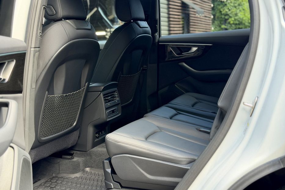 Продам Audi Q7 45 TFSi 2025 года в Киеве