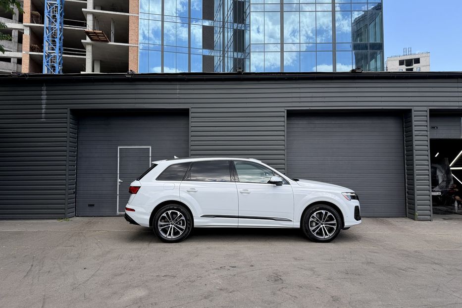 Продам Audi Q7 45 TFSi 2025 года в Киеве