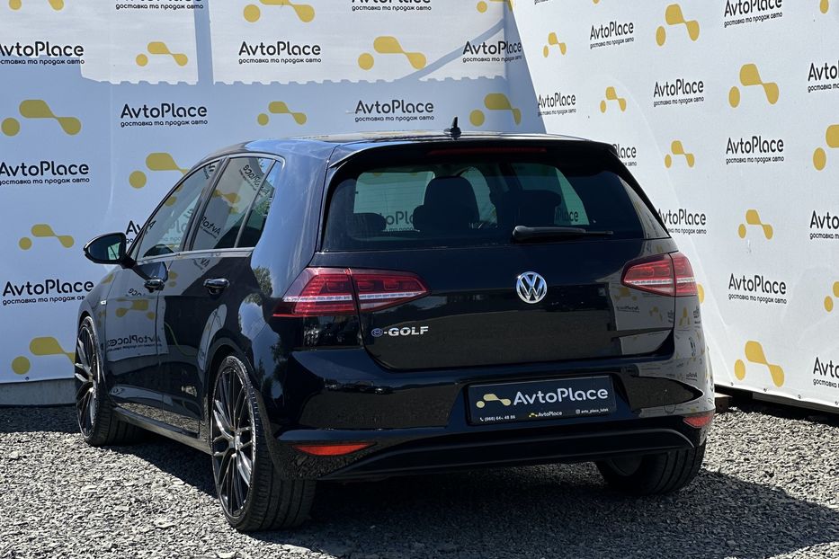 Продам Volkswagen e-Golf 2016 года в Луцке