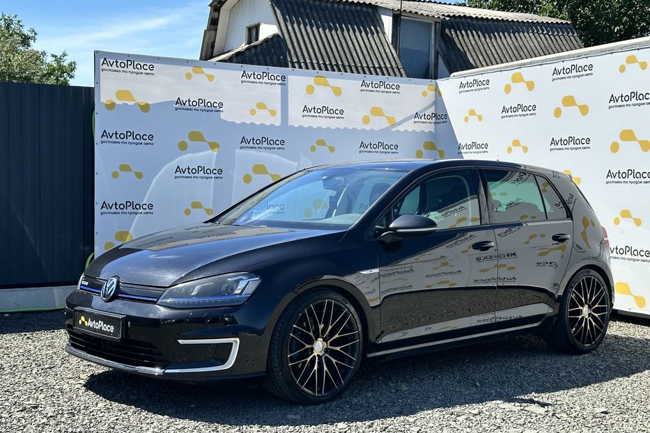 Продам Volkswagen e-Golf 2016 года в Луцке