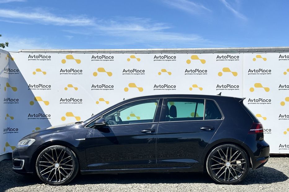 Продам Volkswagen e-Golf 2016 года в Луцке