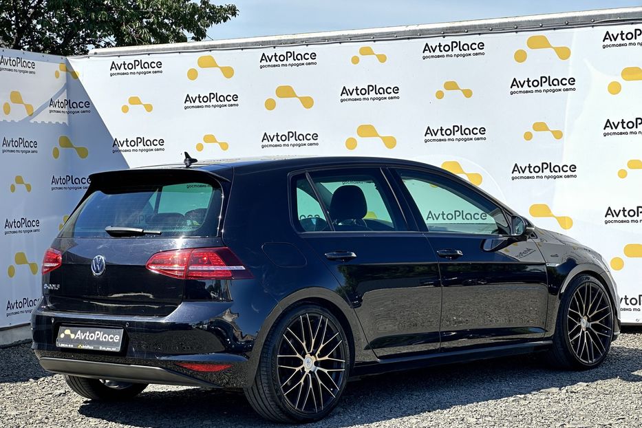 Продам Volkswagen e-Golf 2016 года в Луцке