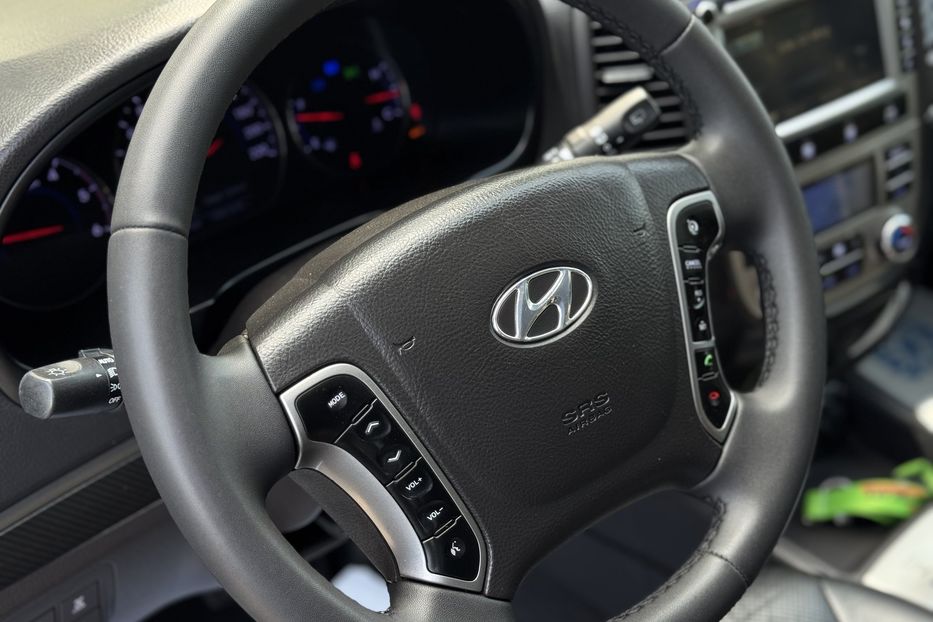 Продам Hyundai Santa FE COMIS 4x4 7-місць 2011 года в г. Умань, Черкасская область