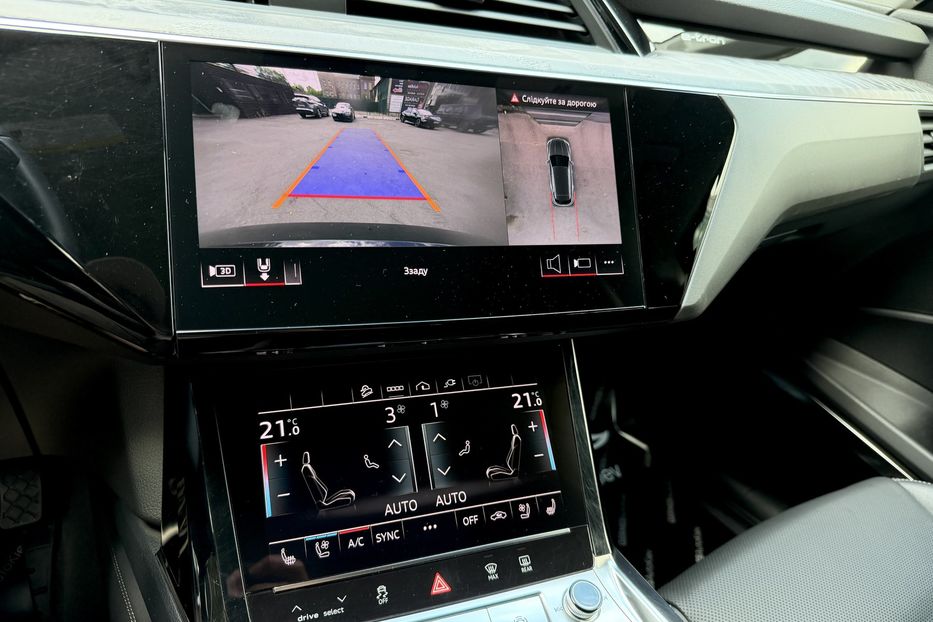 Продам Audi Q8 E-Tron Premium Plus 2023 года в Киеве