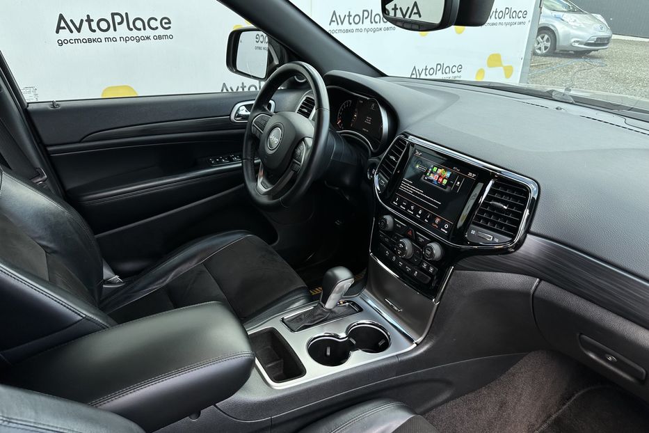 Продам Jeep Grand Cherokee 2018 года в Луцке