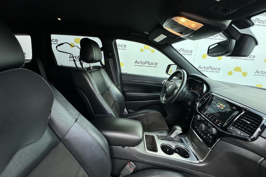 Продам Jeep Grand Cherokee 2018 года в Луцке
