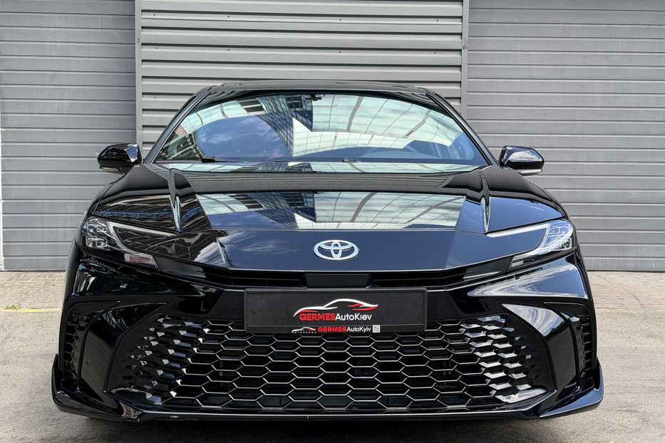 Продам Toyota Camry XSE HEV e-CVT AWD 2024 года в Киеве