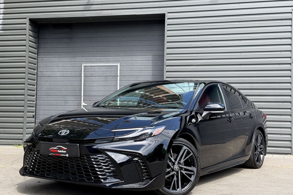 Продам Toyota Camry XSE HEV e-CVT AWD 2024 года в Киеве