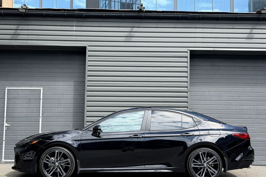Продам Toyota Camry XSE HEV e-CVT AWD 2024 года в Киеве