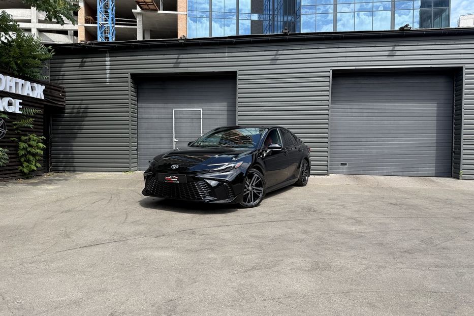Продам Toyota Camry XSE HEV e-CVT AWD 2024 года в Киеве