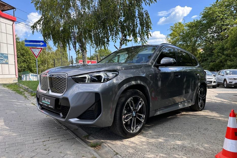 Продам BMW iX1 30L M-Package 2023 года в Черновцах