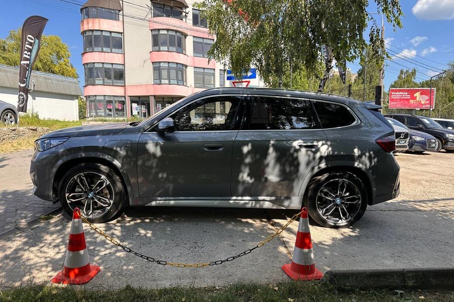 Продам BMW iX1 30L M-Package 2023 года в Черновцах