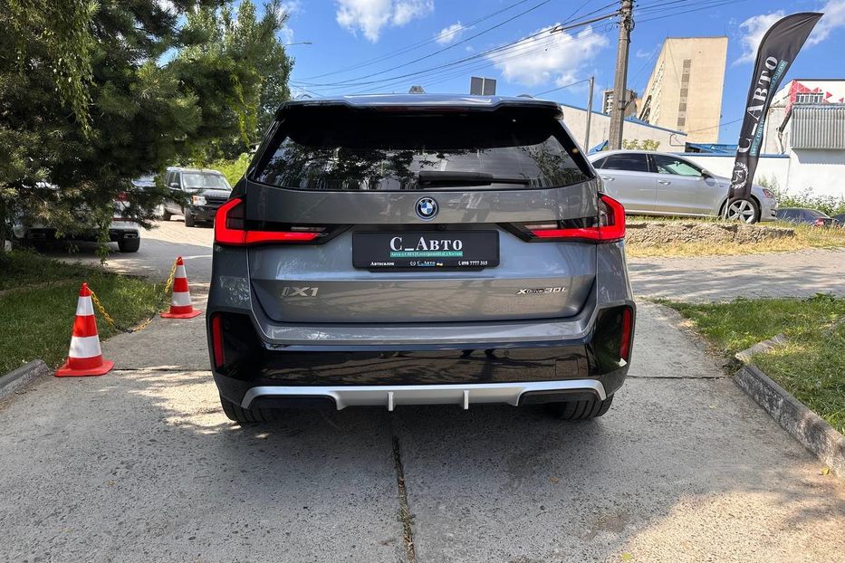 Продам BMW iX1 30L M-Package 2023 года в Черновцах