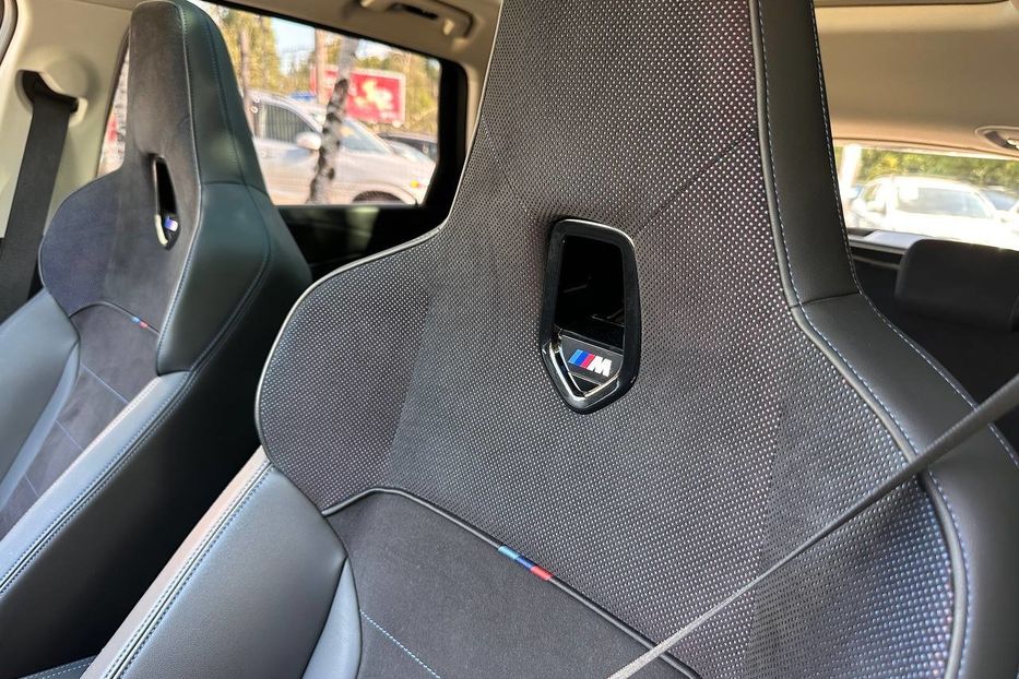 Продам BMW iX1 30L M-Package 2023 года в Черновцах