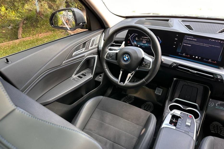 Продам BMW iX1 30L M-Package 2023 года в Черновцах