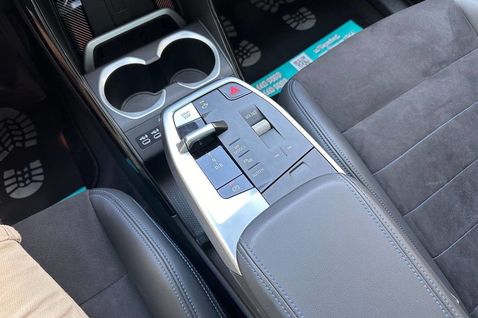 Продам BMW iX1 30L M-Package 2023 года в Черновцах