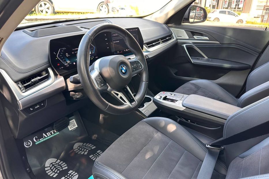 Продам BMW iX1 30L M-Package 2023 года в Черновцах