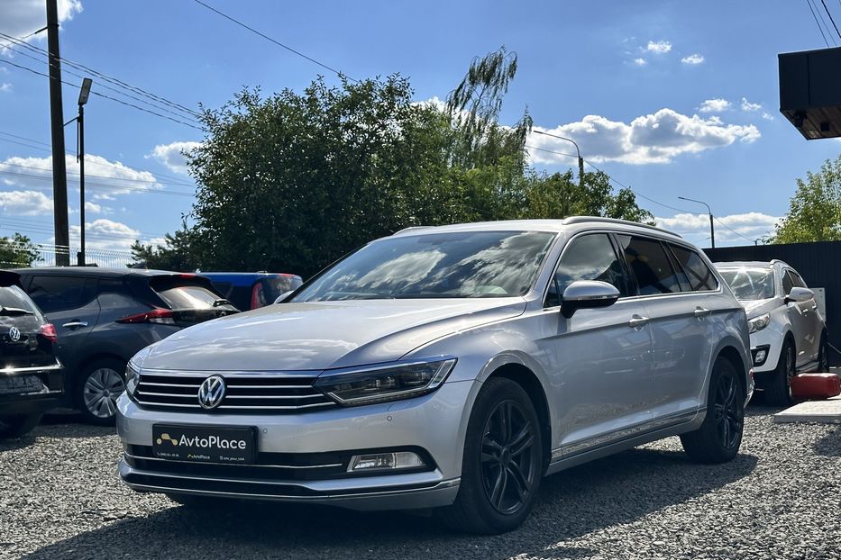 Продам Volkswagen Passat B8 2018 года в Луцке