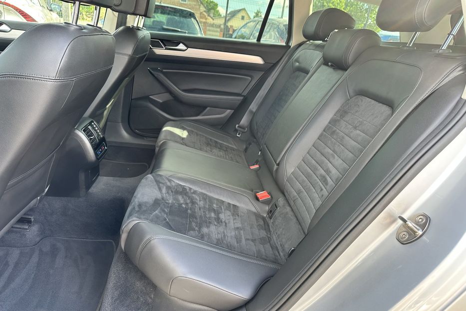 Продам Volkswagen Passat B8 2018 года в Луцке