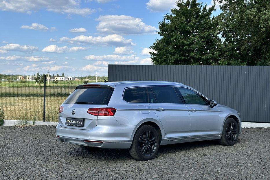 Продам Volkswagen Passat B8 2018 года в Луцке