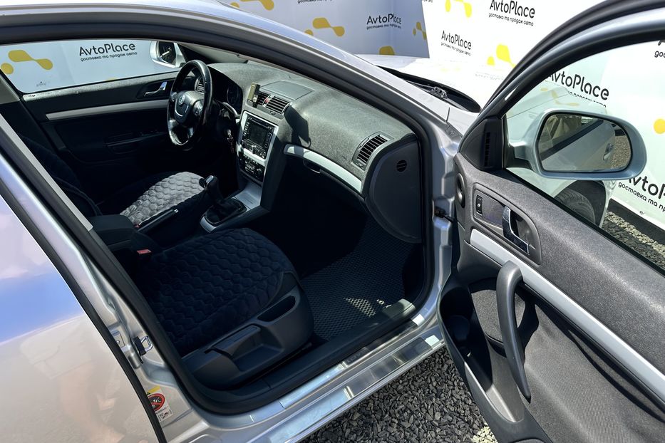 Продам Skoda Octavia A5 2011 года в Луцке