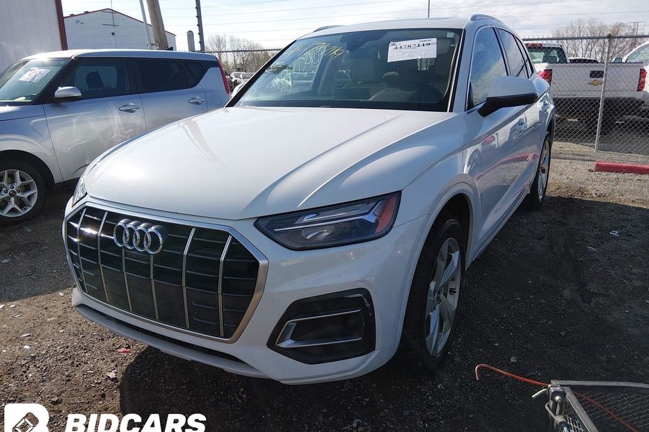 Продам Audi Q5  Premium Plus 45 Quattro  2021 года в Львове