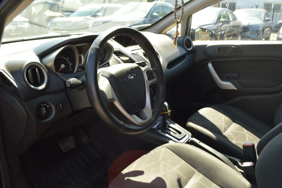 Продам Ford Fiesta se 2012 года в Одессе
