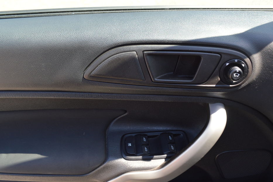 Продам Ford Fiesta se 2012 года в Одессе