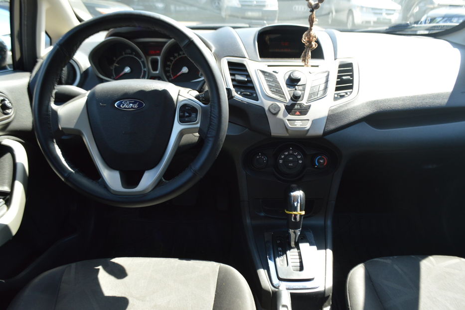 Продам Ford Fiesta se 2012 года в Одессе