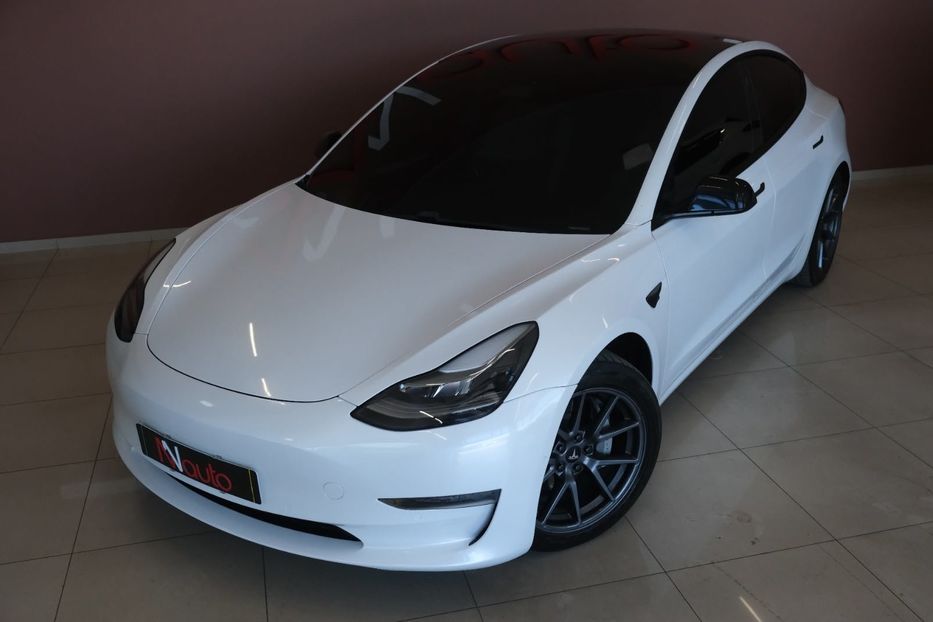 Продам Tesla Model 3 2021 года в Одессе