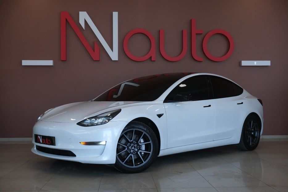 Продам Tesla Model 3 2021 года в Одессе