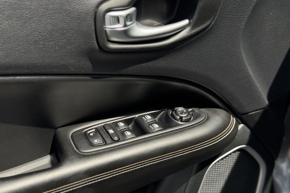Продам Jeep Compass COMIS 4x4 2018 года в г. Умань, Черкасская область