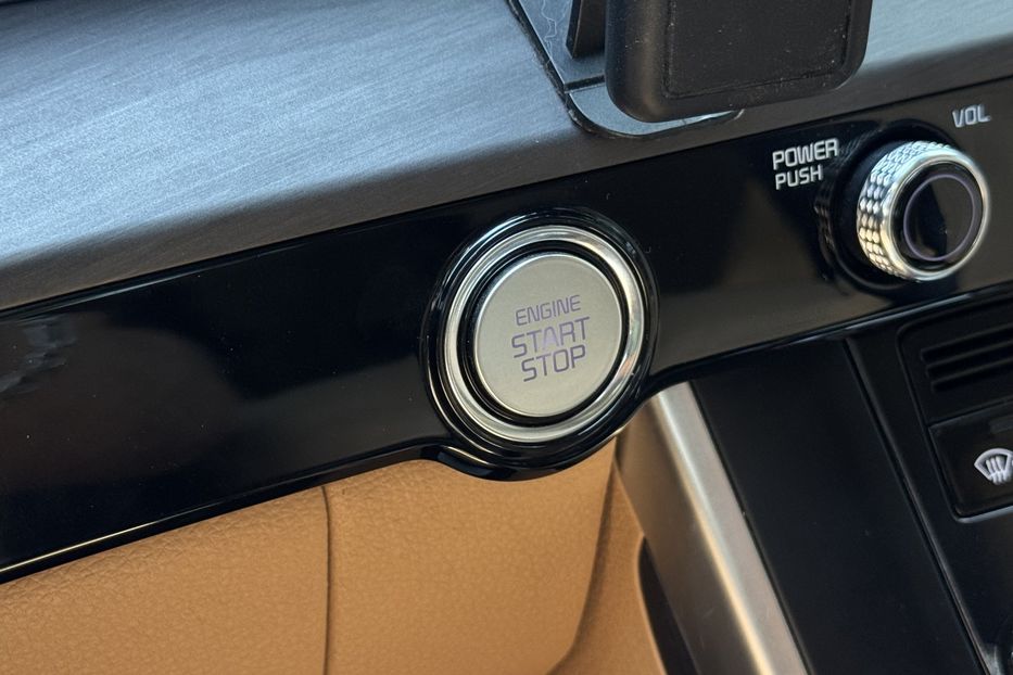Продам Kia Carnival COMIS 9-місць 2021 года в г. Умань, Черкасская область