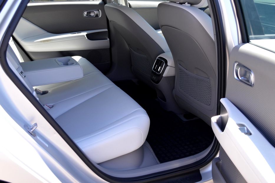 Продам Hyundai Ioniq 6 AWD 2024 года в Одессе