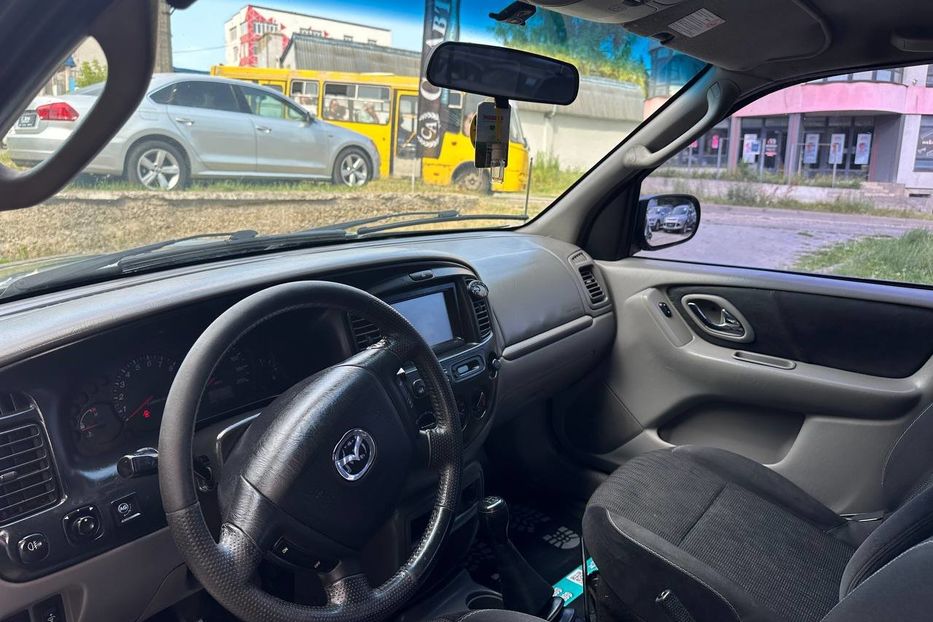 Продам Mazda Tribute 2001 года в Черновцах