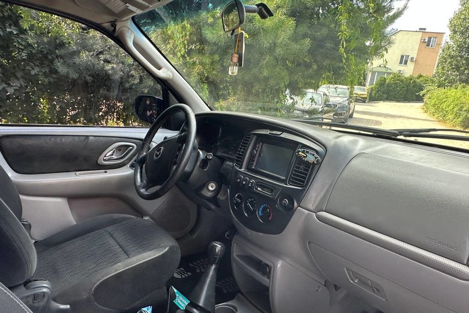 Продам Mazda Tribute 2001 года в Черновцах
