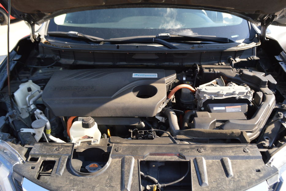 Продам Nissan Rogue Pure drive Hybrid SV 2017 года в Одессе