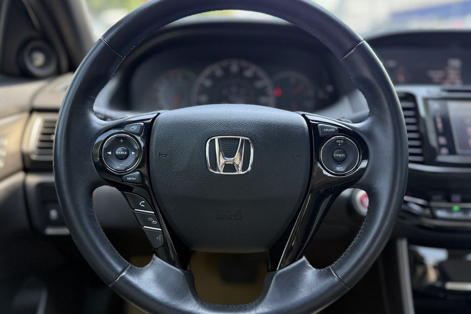 Продам Honda Accord 2.4 AT (188 к.с.) 2015 года в Киеве