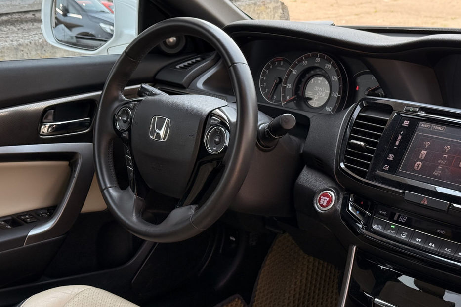 Продам Honda Accord 2.4 AT (188 к.с.) 2015 года в Киеве