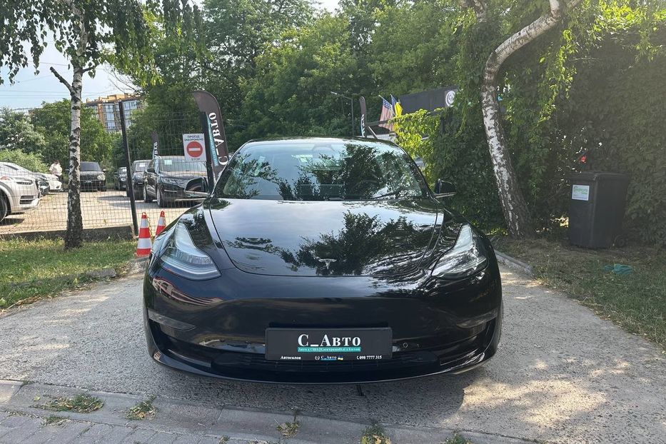 Продам Tesla Model 3 2019 года в Черновцах