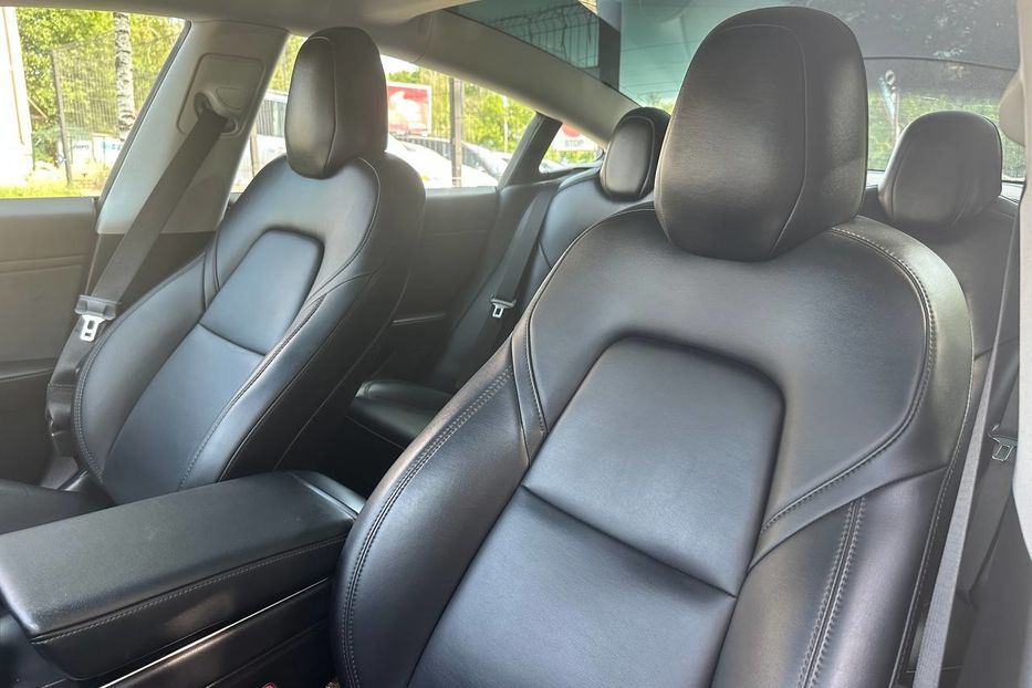 Продам Tesla Model 3 2019 года в Черновцах