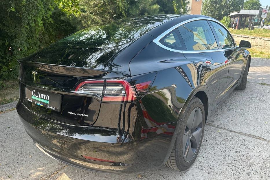Продам Tesla Model 3 2019 года в Черновцах