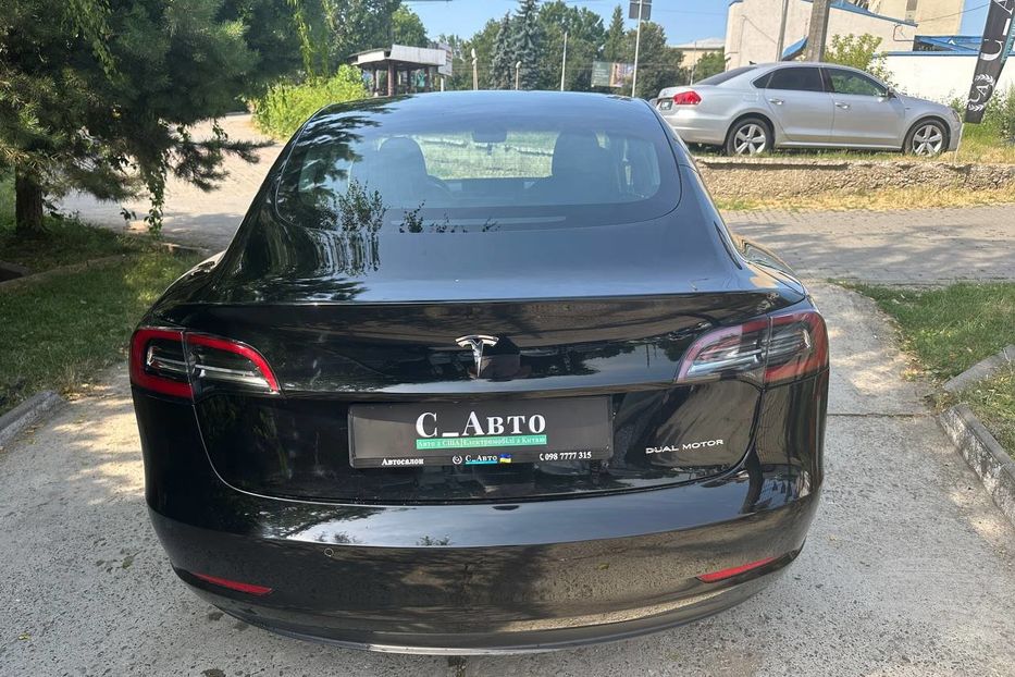 Продам Tesla Model 3 2019 года в Черновцах