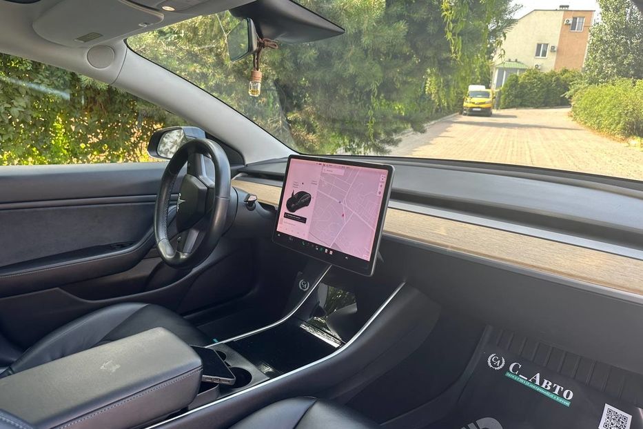 Продам Tesla Model 3 2019 года в Черновцах